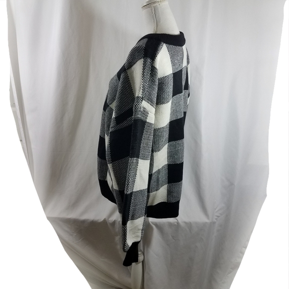 Listicle Black and White Sweater L Nwt - Picture 11 of 12